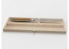 Couteau à fromage Laguiole avec un manche en bois de chêne et mitres inox image 1