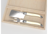 Service à fromage Laguiole avec un manche en os de bovin et mitres inox image 1