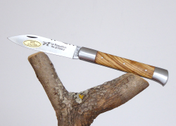 Roquefort knife with its Sicilian Olive wood Handle image 4