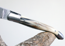 Laguiole Knife with Damascus Blade, Blond Horn tip handle image 2